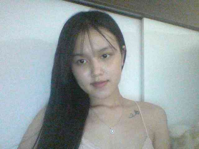 Alina-2k webcam
