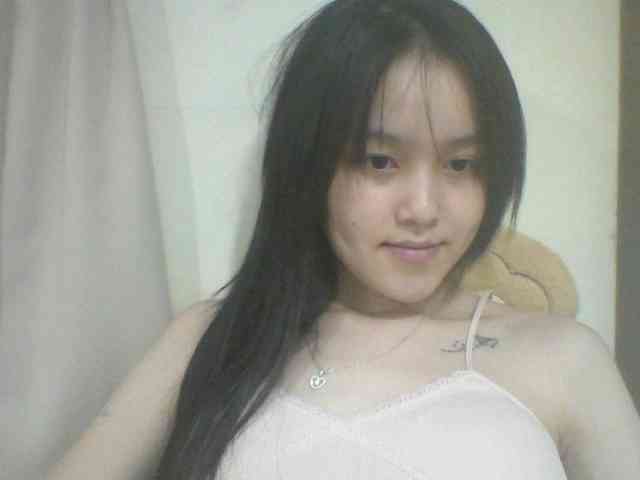 Alina-2k webcam