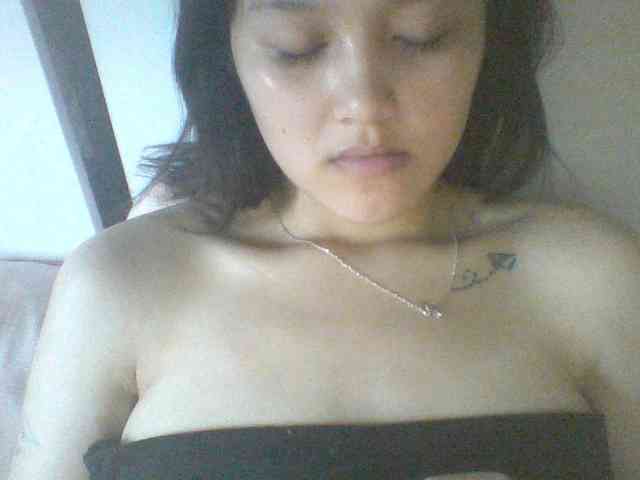 Alina-2k webcam
