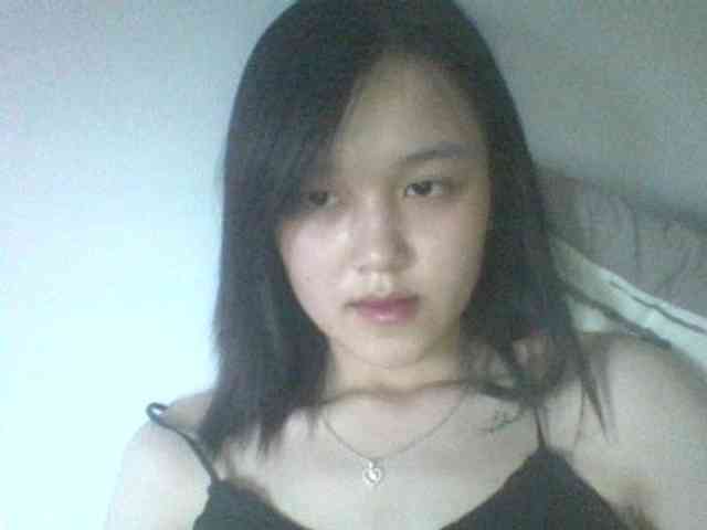 Alina-2k webcam