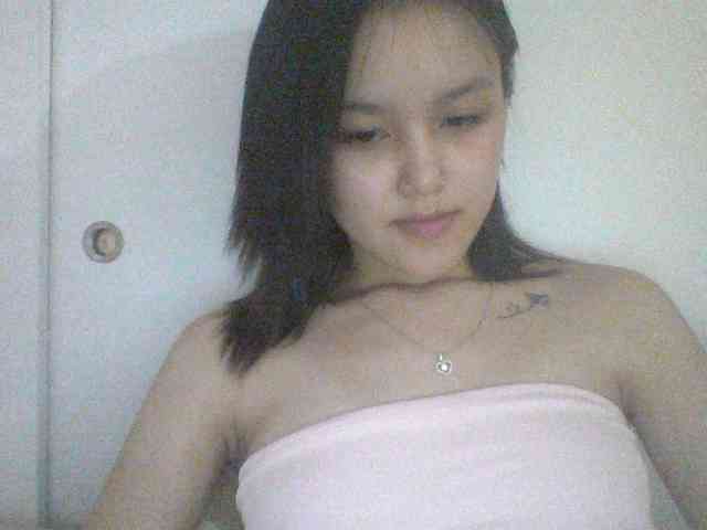 Alina-2k webcam