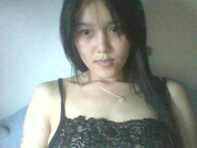 Alina-2k webcam