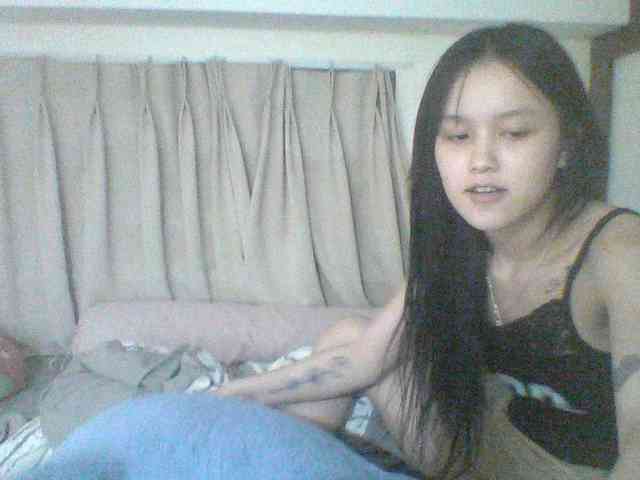 Alina-2k webcam