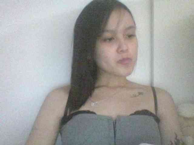Alina-2k webcam