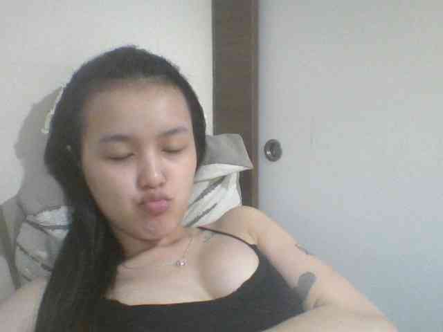 Alina-2k webcam