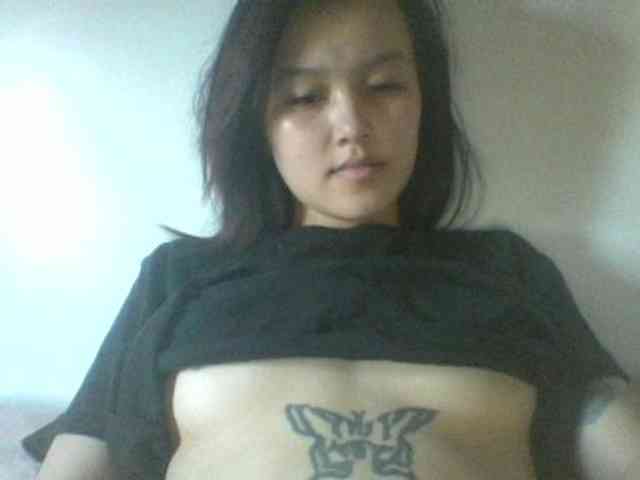 Alina-2k webcam