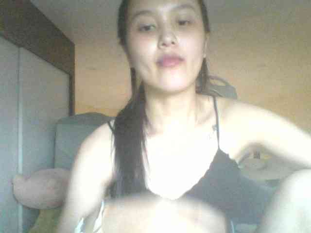 Alina-2k webcam