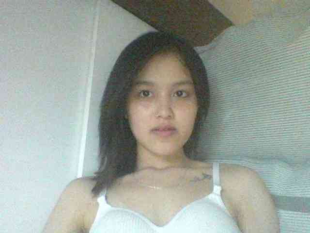 Alina-2k webcam