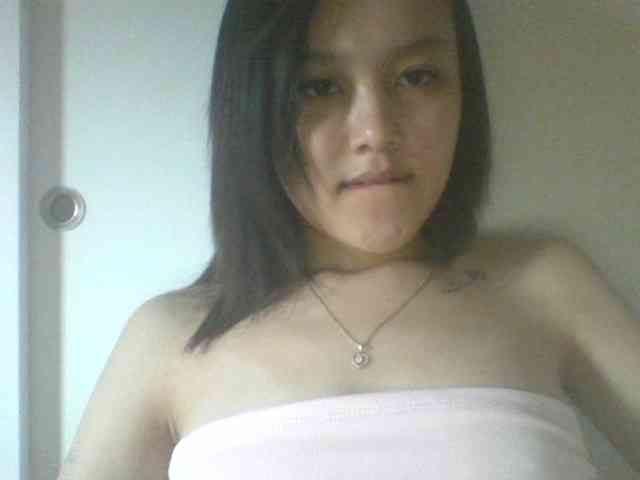 Alina-2k webcam