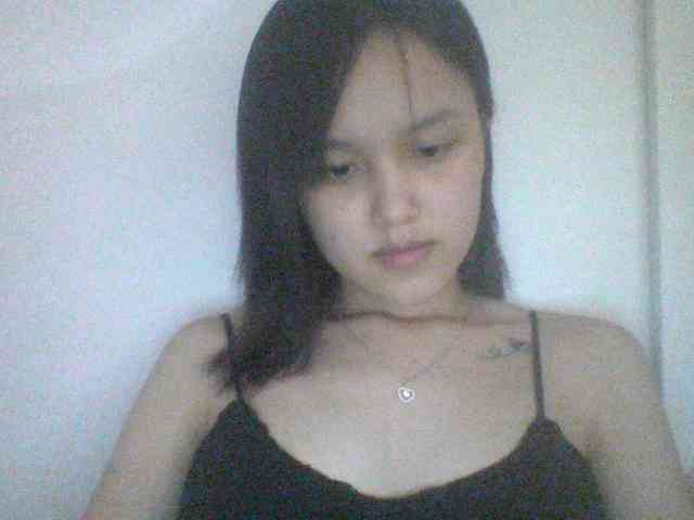 Alina-2k webcam