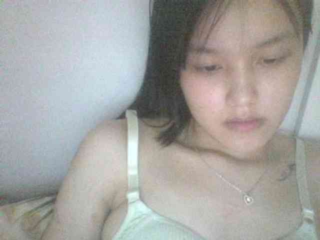 Alina-2k webcam