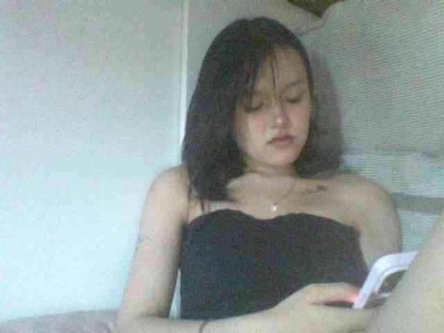 Alina-2k webcam