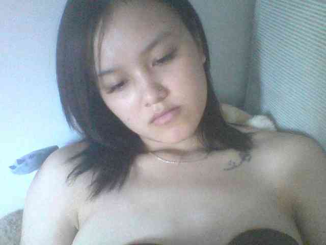 Alina-2k webcam