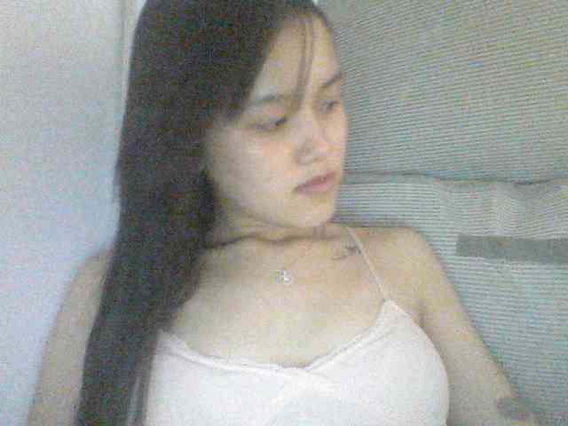 Alina-2k webcam