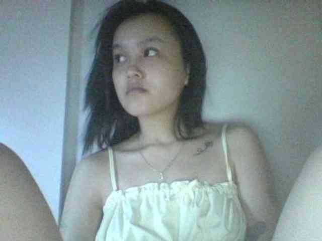 Alina-2k webcam