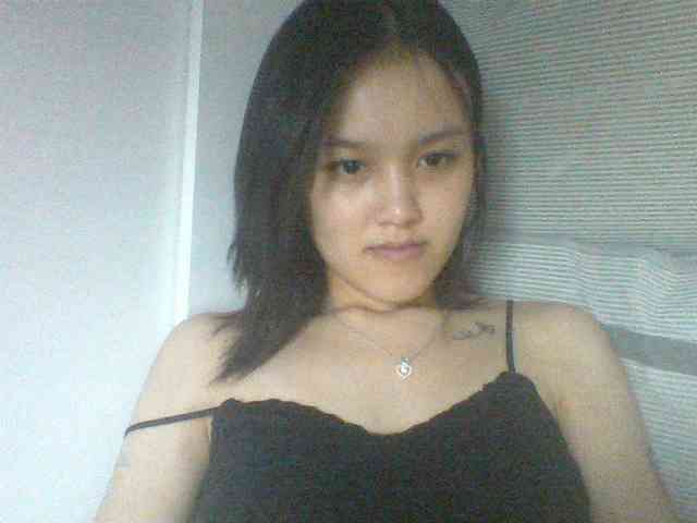 Alina-2k webcam