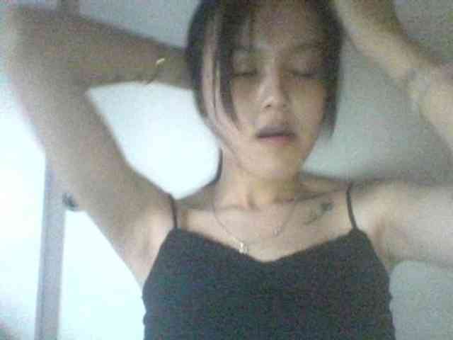 Alina-2k webcam