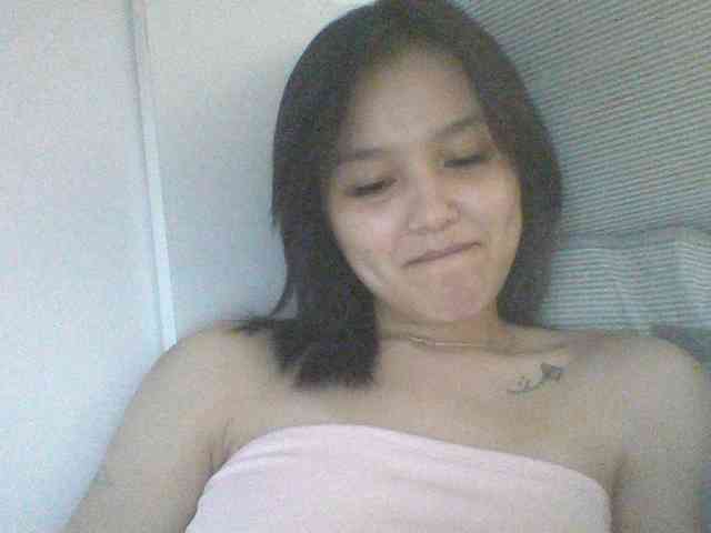 Alina-2k webcam