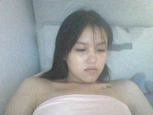 Alina-2k webcam