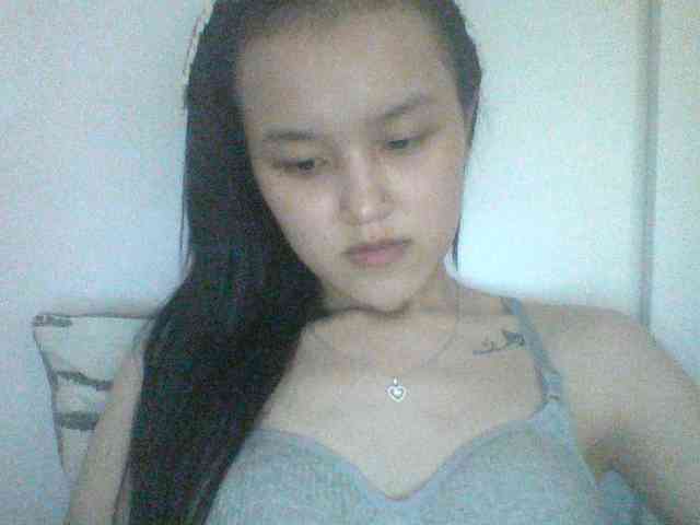 Alina-2k webcam