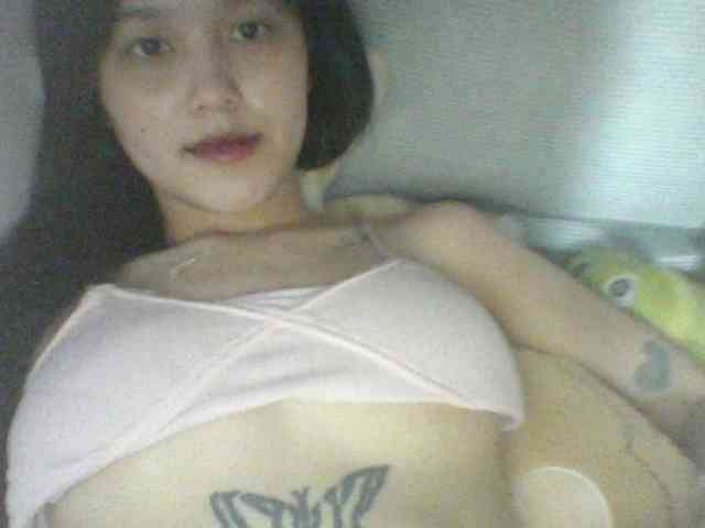 Alina-2k webcam