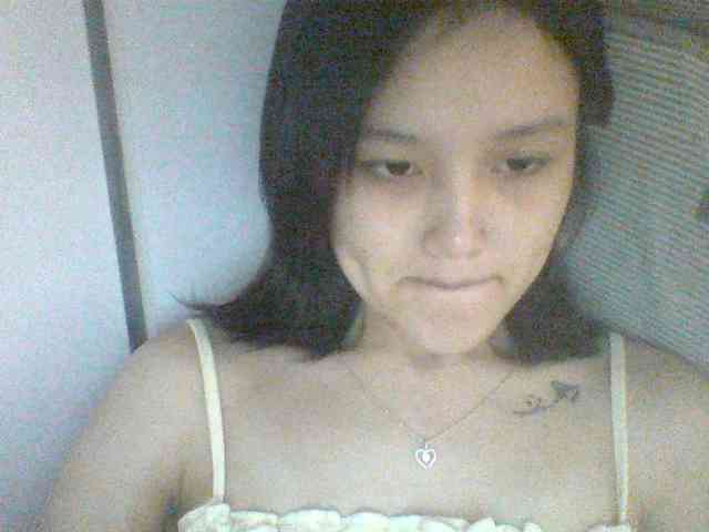 Alina-2k webcam