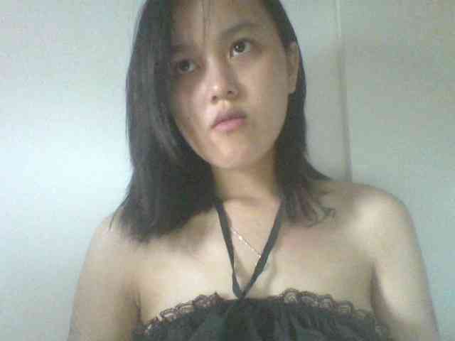 Alina-2k webcam