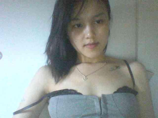 Alina-2k webcam