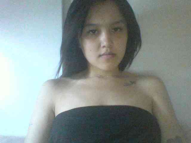 Alina-2k webcam