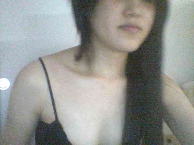 Alina-2k webcam