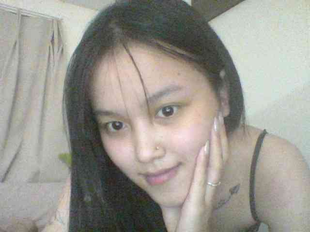 Alina-2k webcam