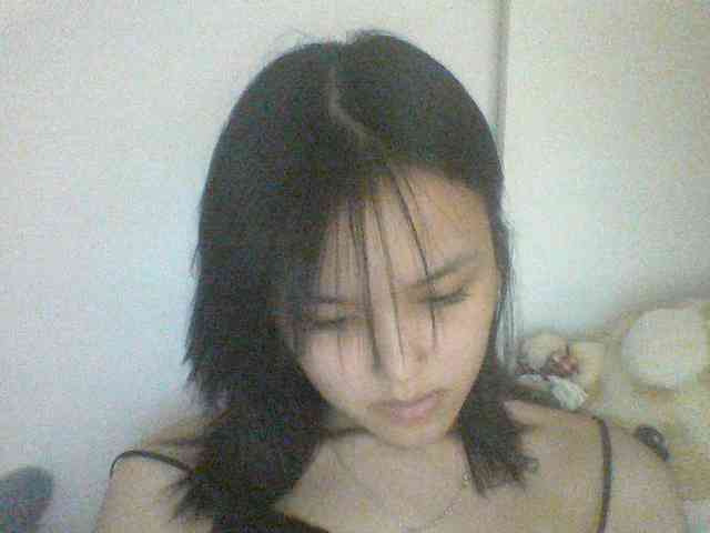 Alina-2k webcam