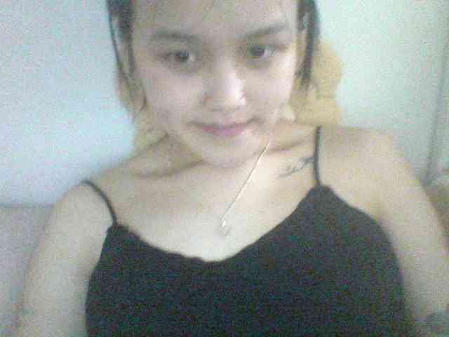 Alina-2k webcam