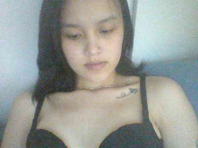 Alina-2k webcam