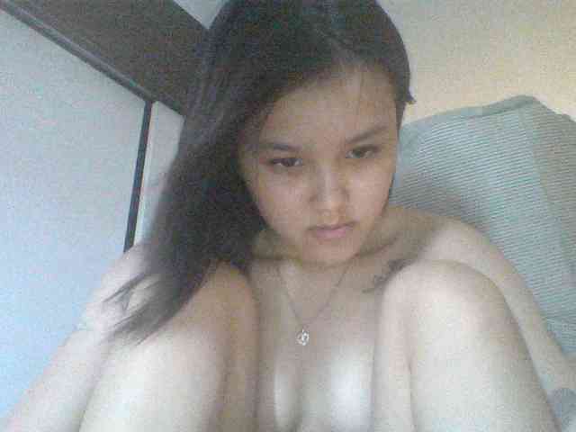 Alina-2k webcam