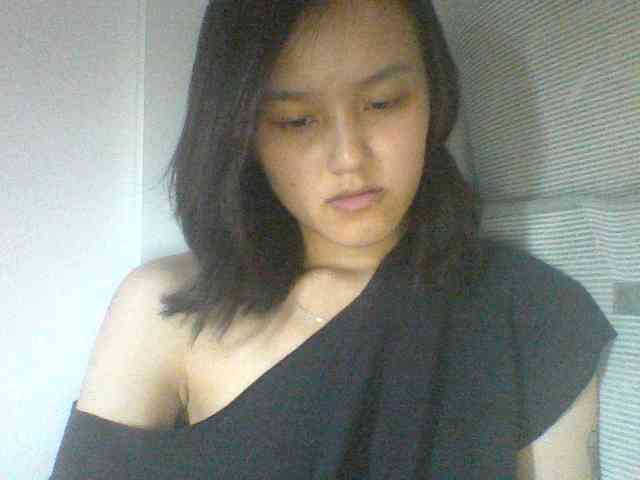 Alina-2k webcam