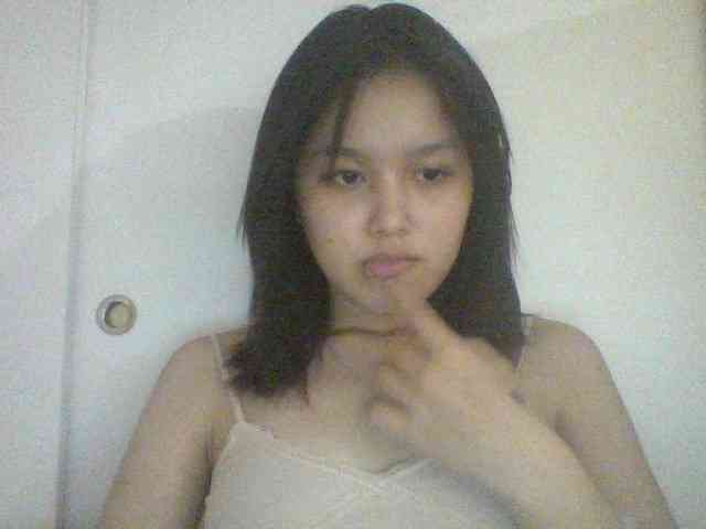 Alina-2k webcam