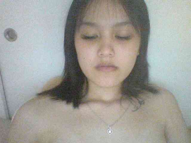 Alina-2k webcam