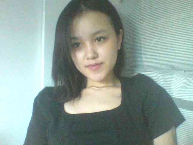 Alina-2k webcam
