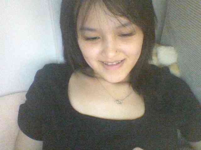 Alina-2k webcam