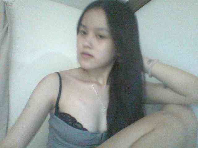 Alina-2k webcam