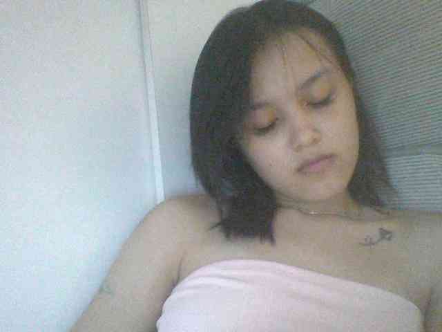 Alina-2k webcam