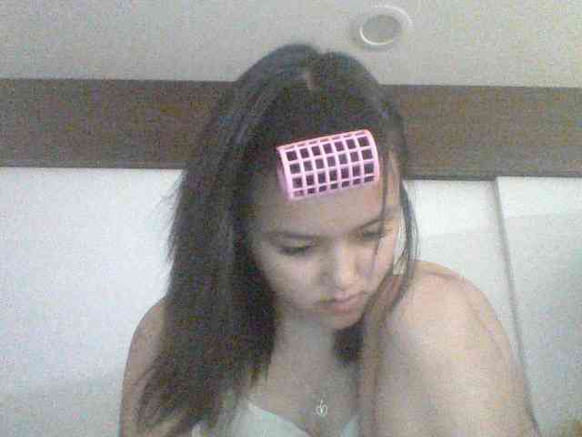 Alina-2k webcam