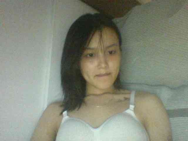 Alina-2k webcam