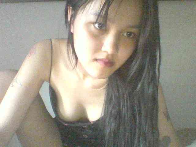 Alina-2k webcam