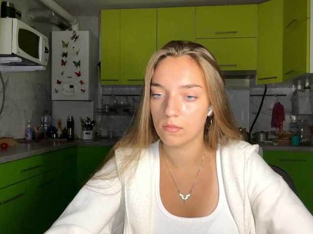 RaisaVannuland live cam on BongaCams