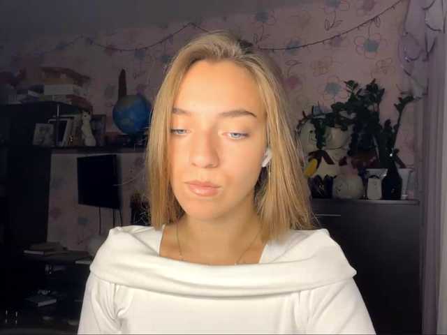 RaisaVannuland live cam on BongaCams
