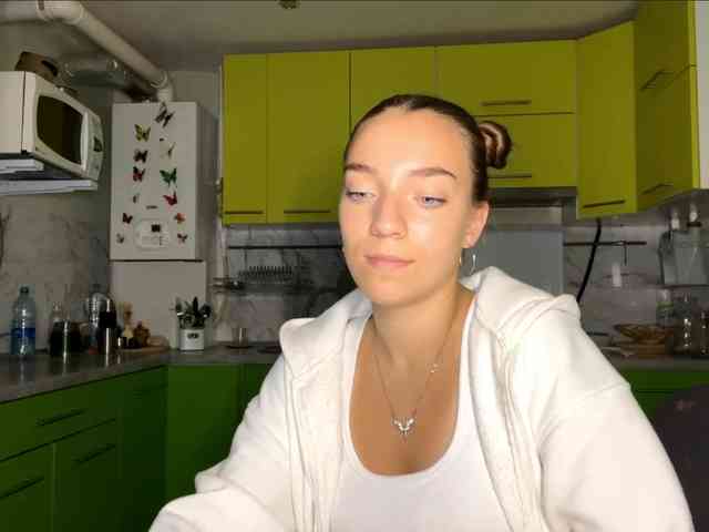 RaisaVannuland webcam