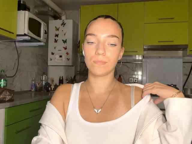 RaisaVannuland webcam