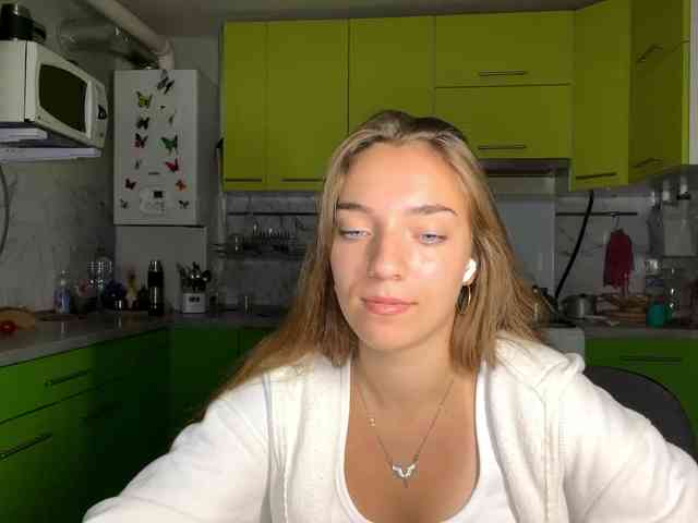 RaisaVannuland webcam